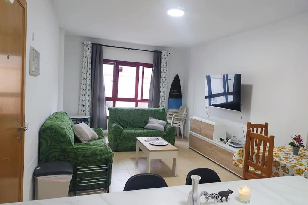 Lyc Apartment *